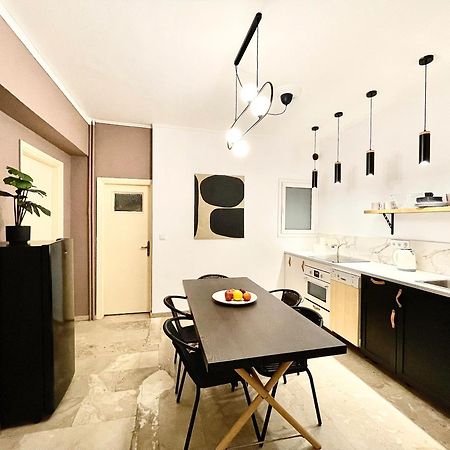 Comfy And Spacious Two Bedroom Apartment With Balcony Athena Bagian luar foto