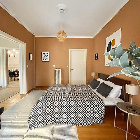 Comfy And Spacious Two Bedroom Apartment With Balcony Athena Bagian luar foto